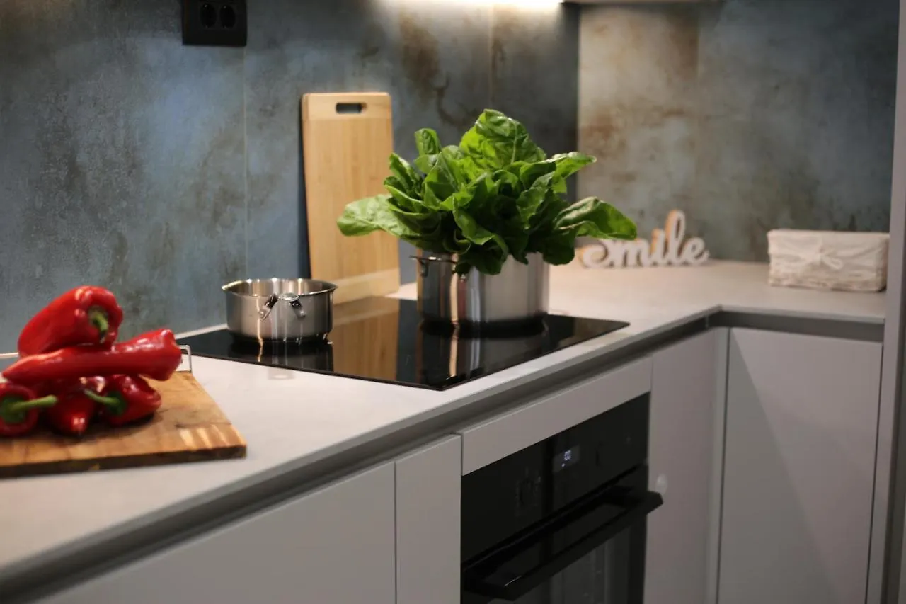 Mint Apartment Split