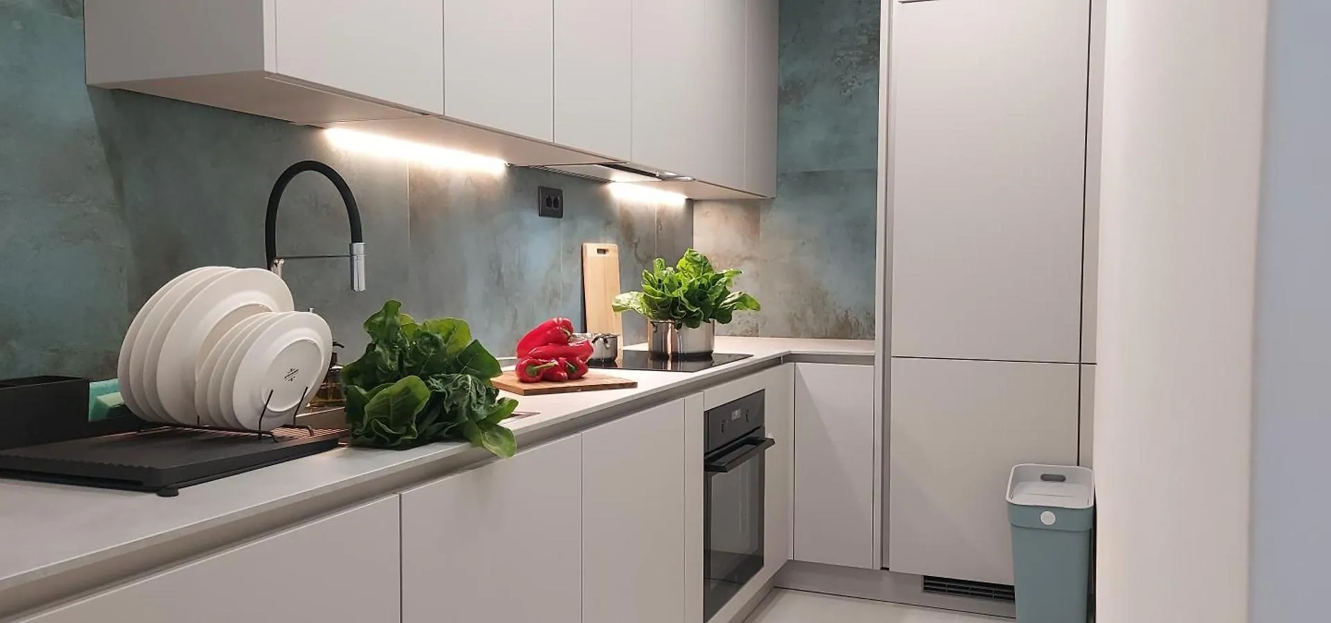 Mint Apartment Split